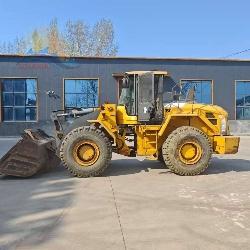Volvo L 105