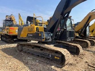 Volvo EC 220