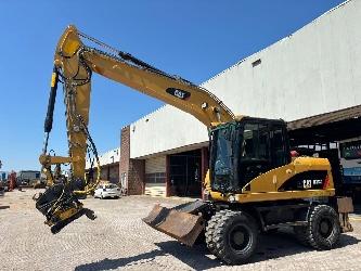 CAT M 313 D