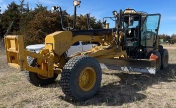 CAT 140M