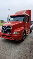 Volvo VNL-4