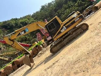 CAT 320 B L
