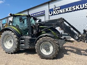 Valtra T 145