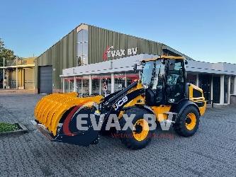 JCB 409
