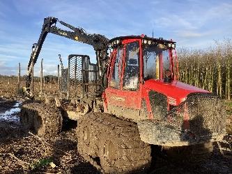 Komatsu 845