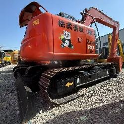 Hitachi ZX 80