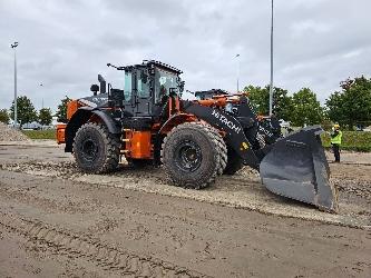 Hitachi ZW310