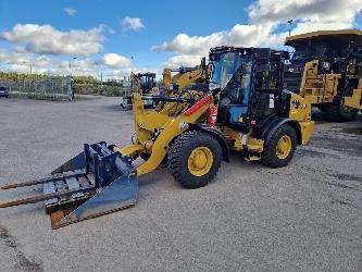 CAT 906