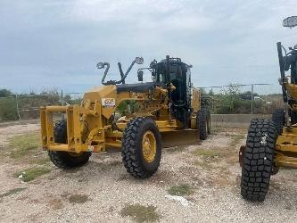 CAT 140 M 2