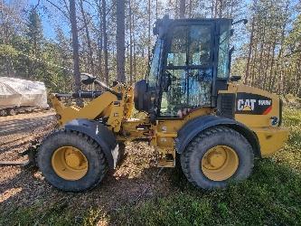 CAT 908M -2015