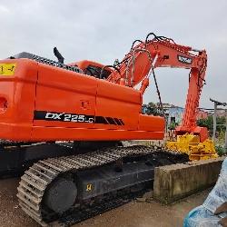 Doosan DX 225
