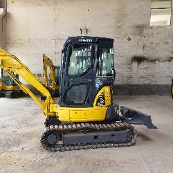 Komatsu PC30
