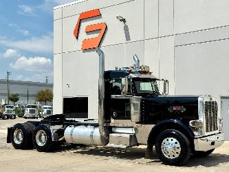 Peterbilt 389