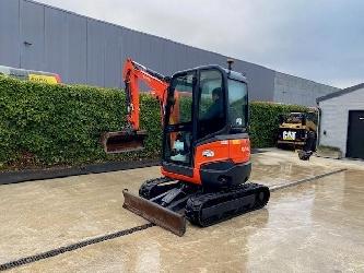Kubota U 27-4