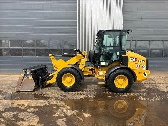 CAT 908M