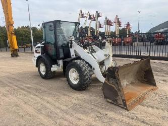 CAT 906