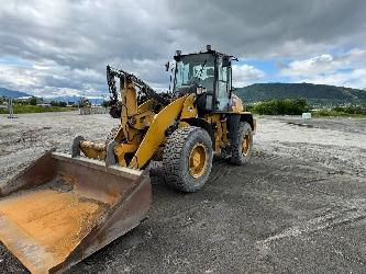 CAT 918 M