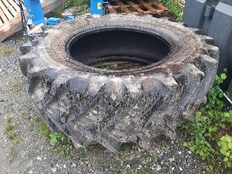 BKT 580/70R38
