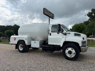 GMC C7500