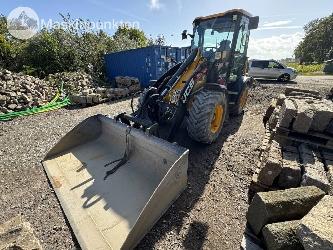 JCB 409