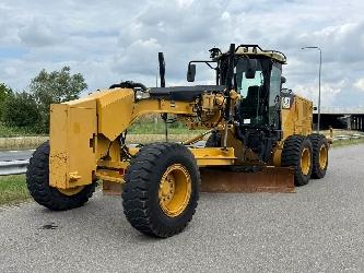 CAT 140M2