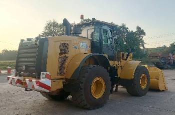 CAT 966 M