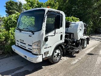 Isuzu NPR