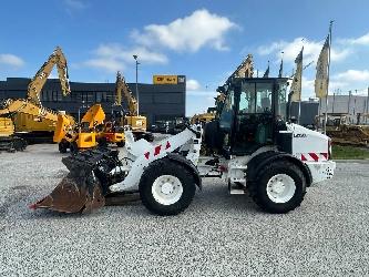CAT 908 M