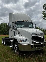 Mack CXU 613