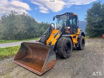 JCB 413K