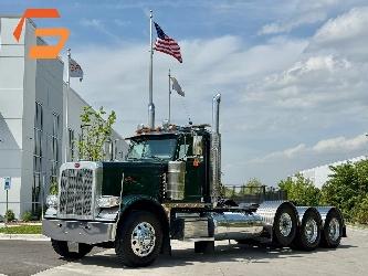 Peterbilt 389