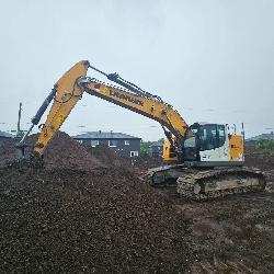 Liebherr R936