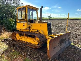 CAT D 5 C