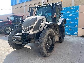 Valtra G135