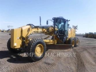 CAT 140M3 AWD