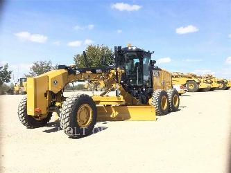 CAT 150 AWD