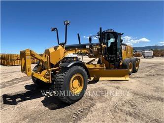 CAT 150 AWD