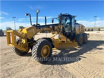 CAT 150 AWD