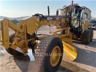 CAT 150 AWD