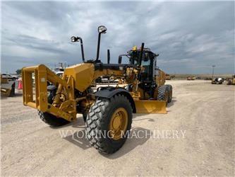CAT 160 AWD
