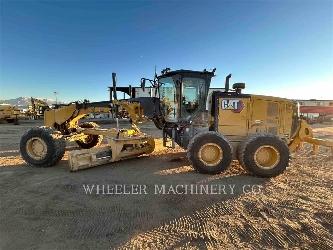 CAT 160 AWD