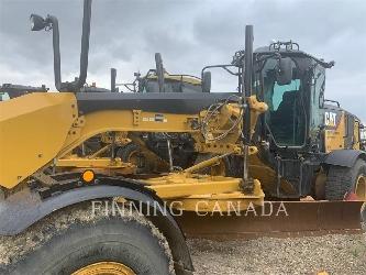 CAT 160M AWD