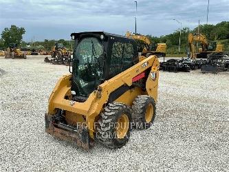 CAT 236D3