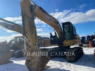 CAT 558 FM