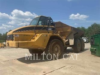 CAT 735