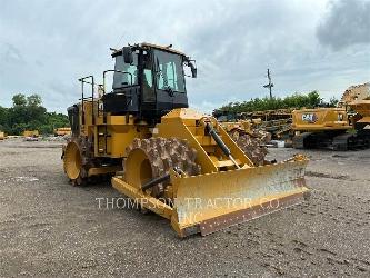CAT 815