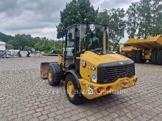 CAT 907M