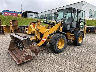 CAT 908M