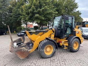 CAT 908M
