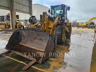 CAT 930M